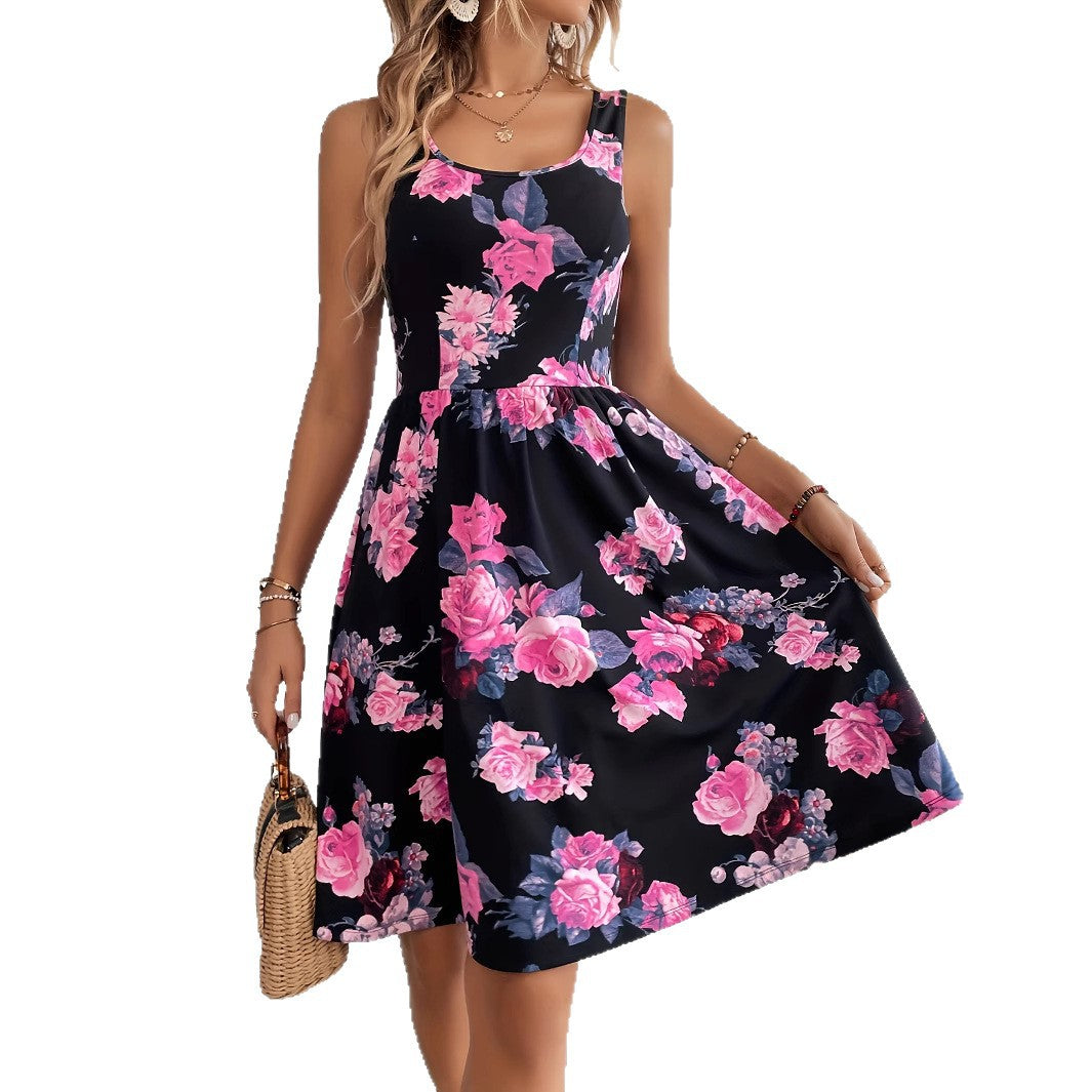 Dame sommerkjole med floral snit og A-linje design Stilla