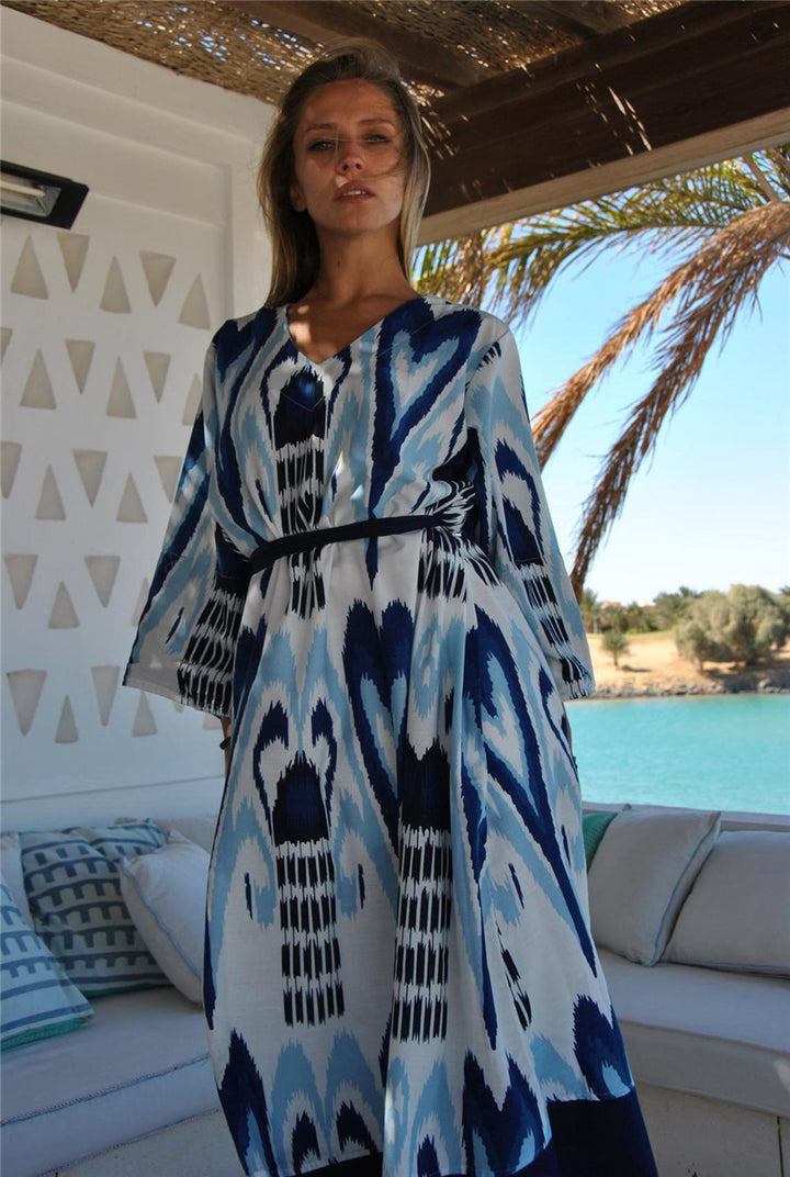 Dame Maxi-strandkaftan med elegant grafisk mønster og sid幕split Stilla
