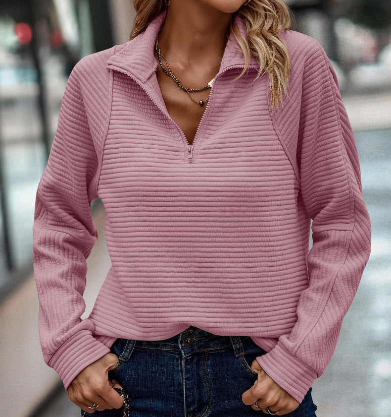 Stilla | Fashionabel Struktureret Sweater med Krave Lynlås