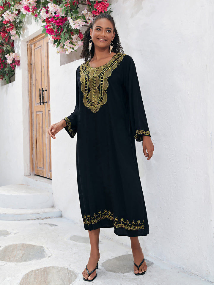 Dame Kaftan med luksuriøse gyldne broderier og elegant V-udskæring Stilla