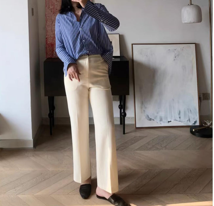 Dame elegant skåret bluse med afslappet pasform og brede bukser Stilla
