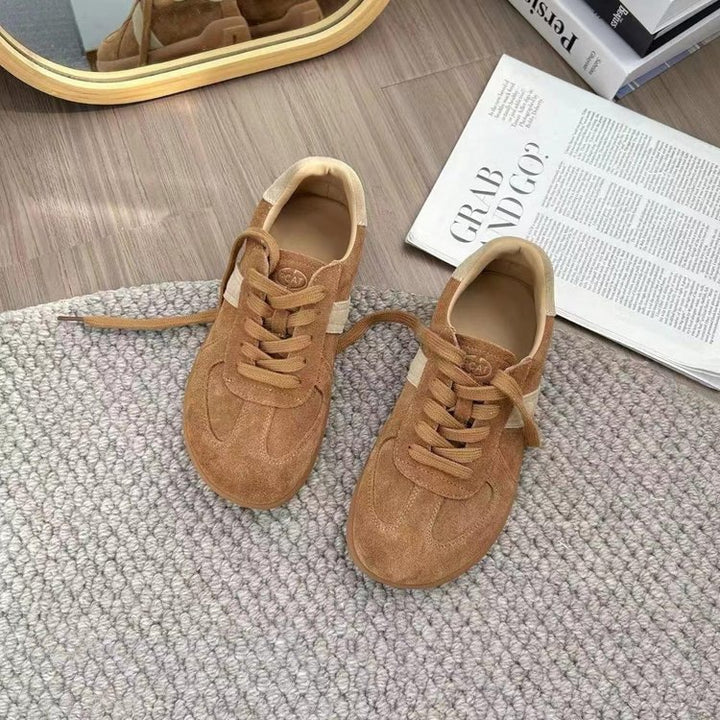 Dame Sporty Sneakers med åndbart ruskindsoverflade og skridsikker sål Stilla