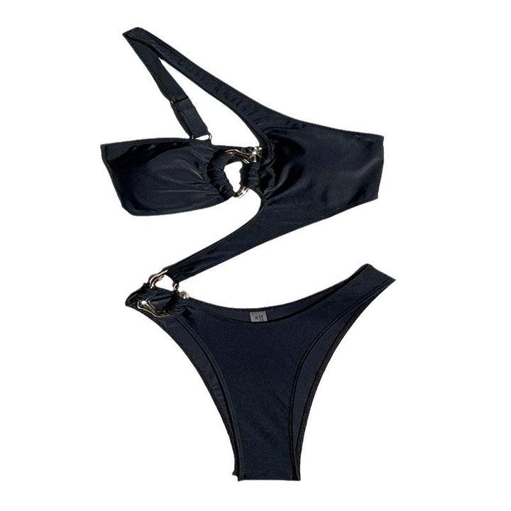 Dame Sporty bikini med asymmetrisk top og elegante stropper Skovae