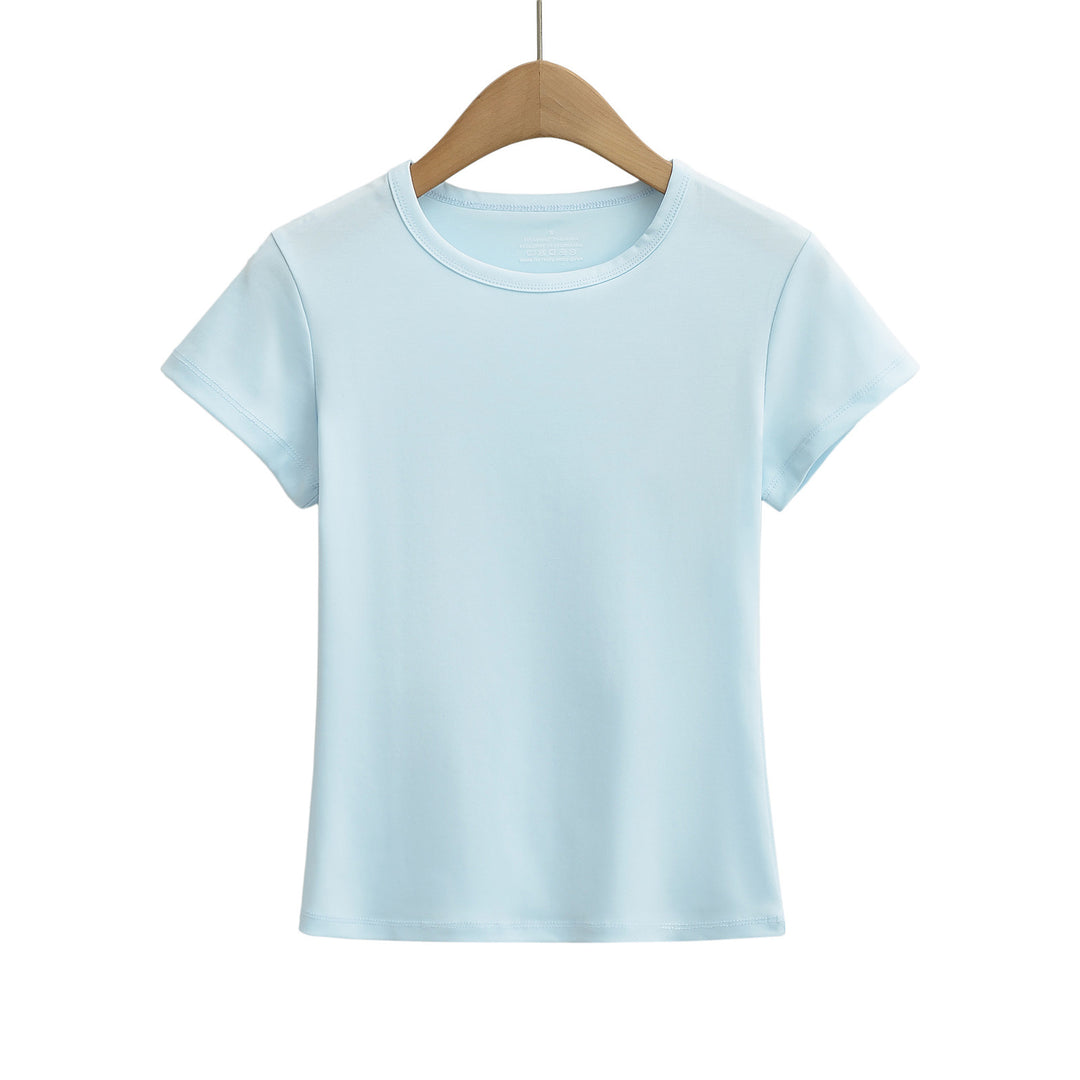 Dame Basic T-shirt med rund udskæring og tætsiddende pasform Stilla