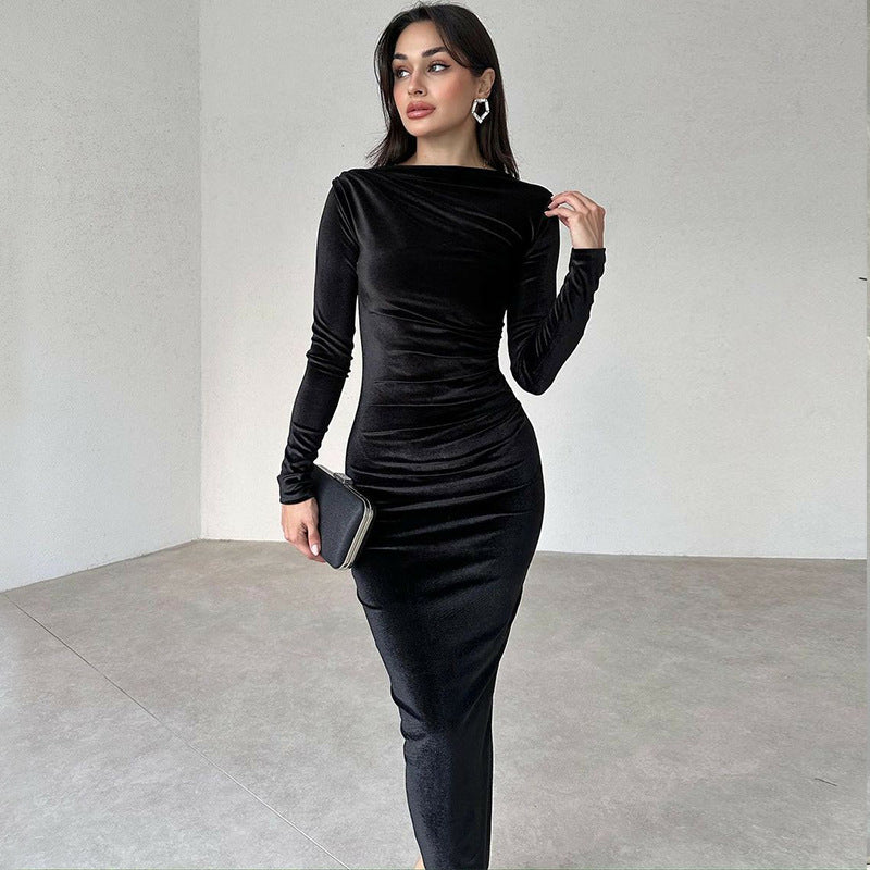 Dame elegant tætsiddende kjole i luksuriøs fløjl Stilla