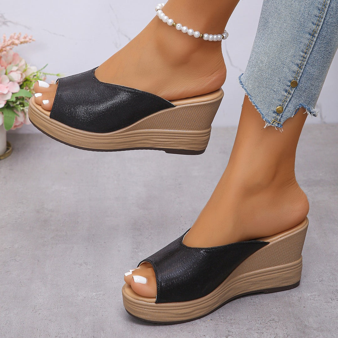 Damer Wedge-sandaler med moderigtigt åbent tå-design og behagelig hælområde Stilla