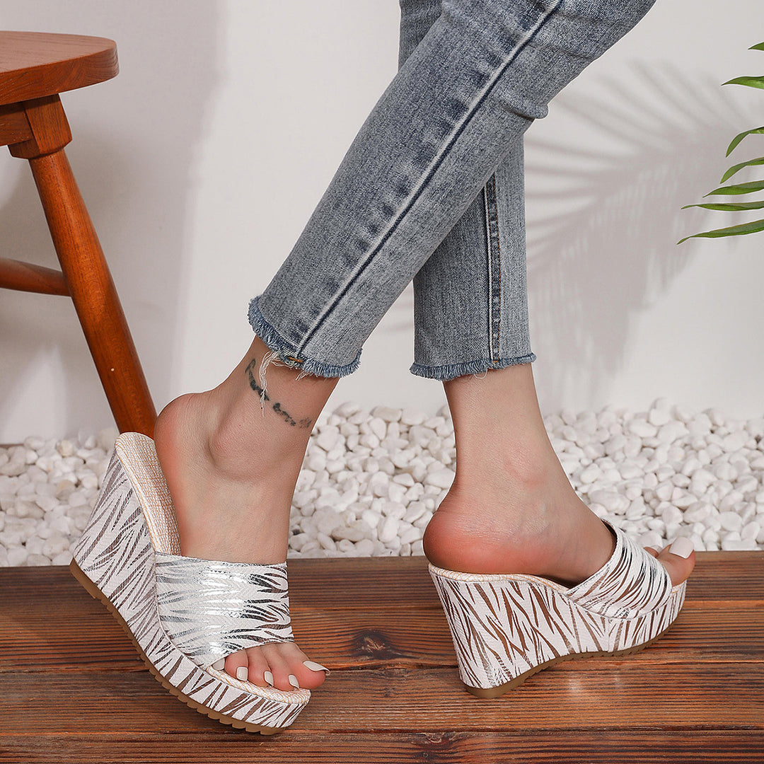 Dame wedge-sandaler med stilfuldt geometrisk mønster og komfortabelt fodseng Stilla