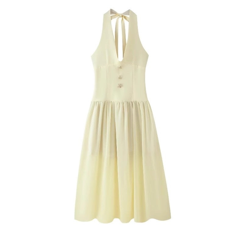 Femme Halterneck Midikjole med knapaccent Stilla