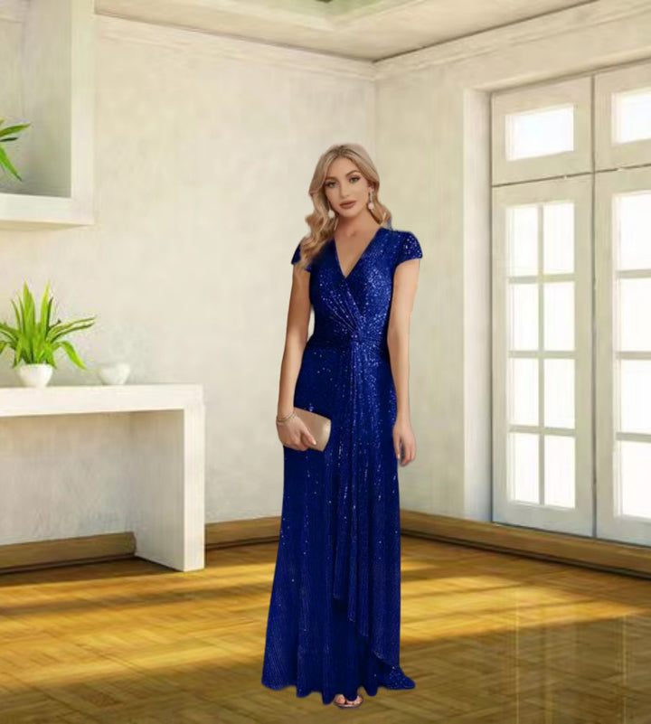 Dame aftenkjole i elegant vikkedesign med funklende pailletter Stilla