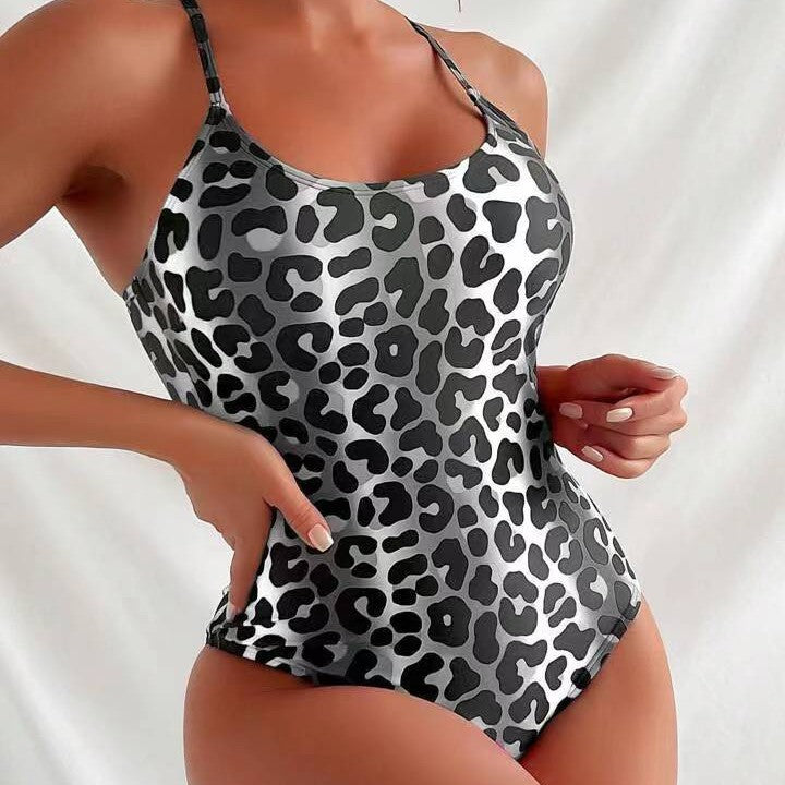 Dame Sporty One-Piece Badedragt med spændende leopardmønster Stilla