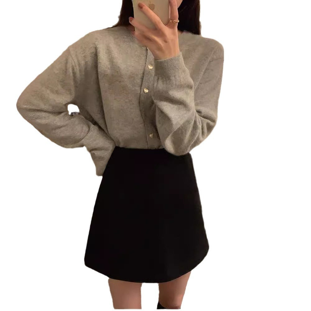 Kvinder Elegant Cardigan med Hjerteknapper og Fin Rib Struktur Stilla