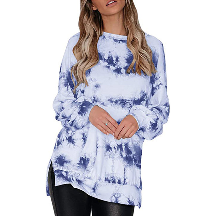 Dame afslappet sweatshirt med moderne tie-dye mønster og asymmetrisk kant Stilla