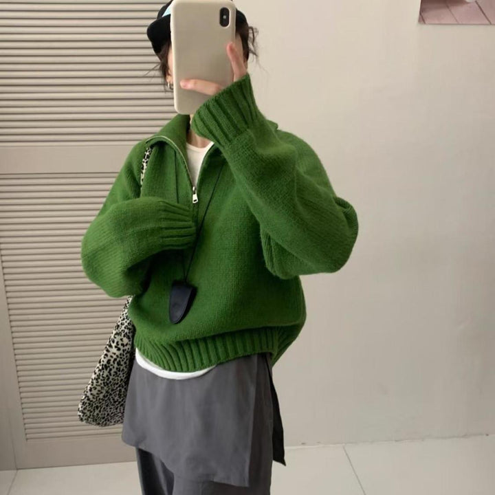 Kvinders fashionable strikket sweater med høj krave og lynlås Stilla