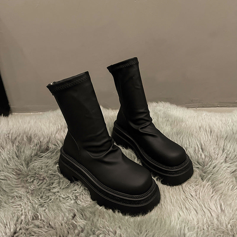 Femme Chunky Platform Ankeltøvler med dekorative sømme Stilla