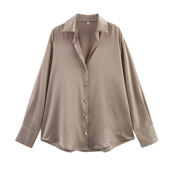 Dame silkebluse med moderne knapdetaljer Stilla