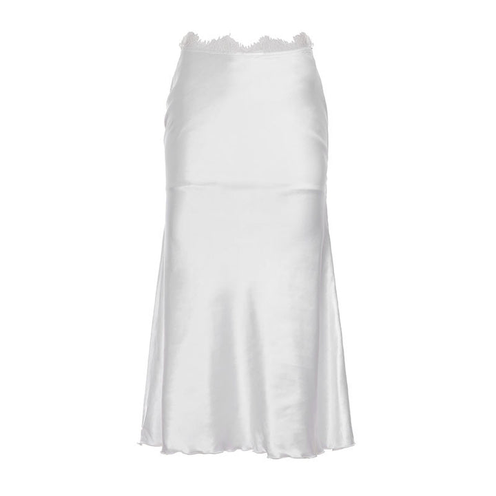 Dame elegant satinkjole med fine spidse accenter Skovae