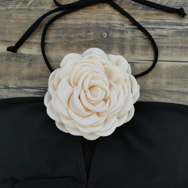 Dame Bikini-sæt med innovativt snit og blomsterdekoration Stilla