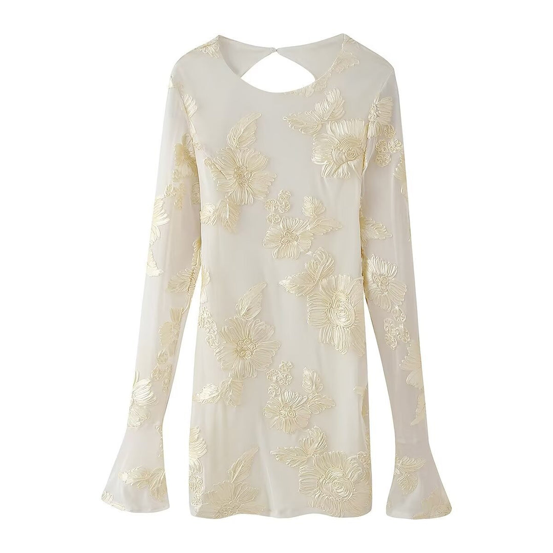 Femme Sheer Broderet Bluse med Bølgeærmer Stilla