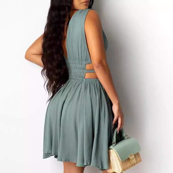 Dame minikjole med v-formet udsnit og side cut-outs Stilla