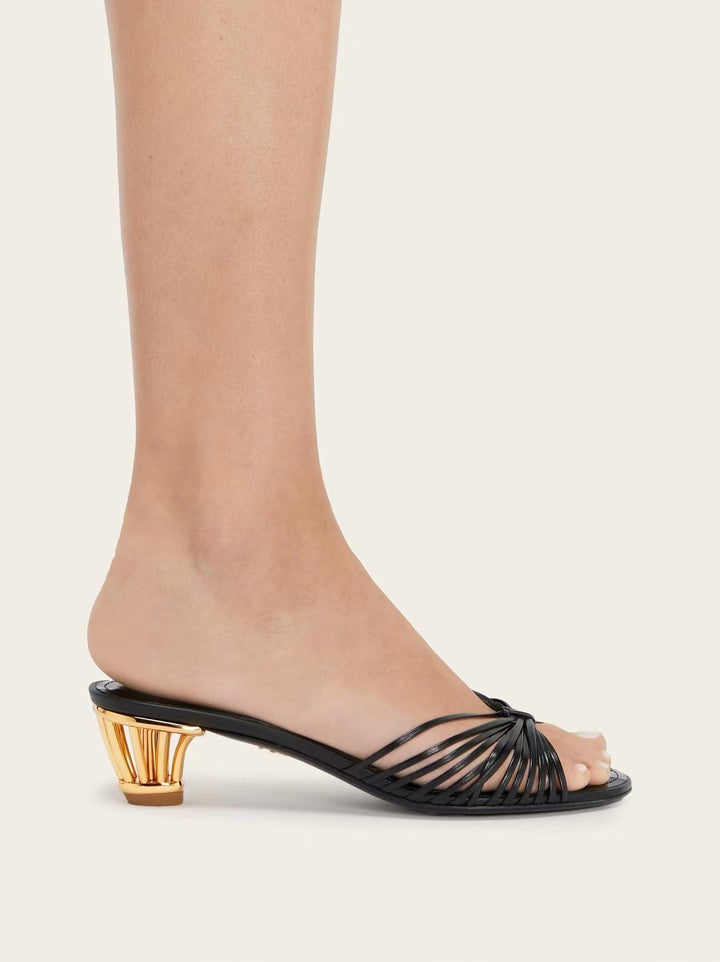Femme Open-Toe Slide-sandaler med dekorativ bue og skulpturel hæl Stilla