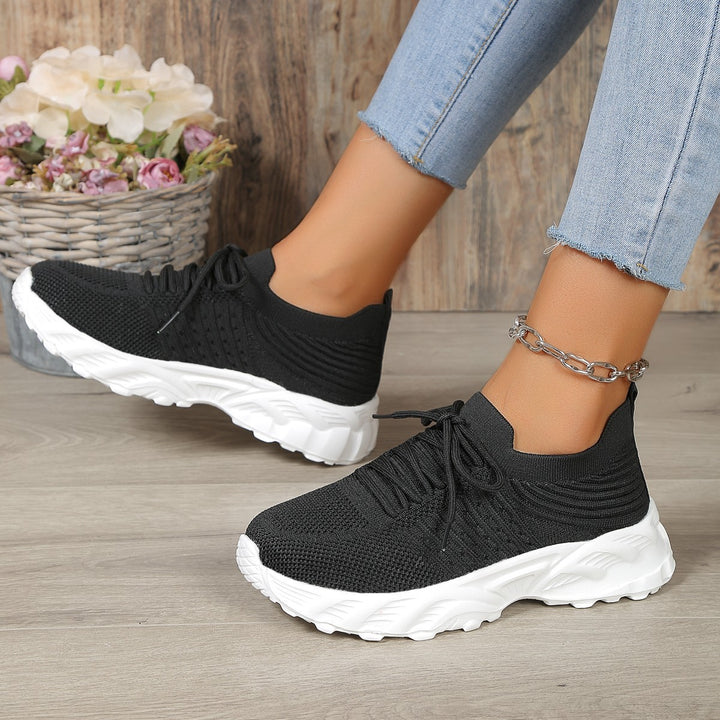 Dame sporty løbesneakers med åndbart overmateriale og fleksibel sål Stilla