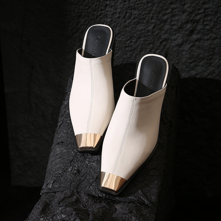 Femme Open-Toe Wedge-Heel Mules med Metallic-Accent Stilla