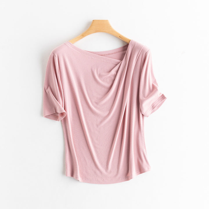 Dame afslappet T-shirt med asymmetrisk udskæring og blødt stof Stilla