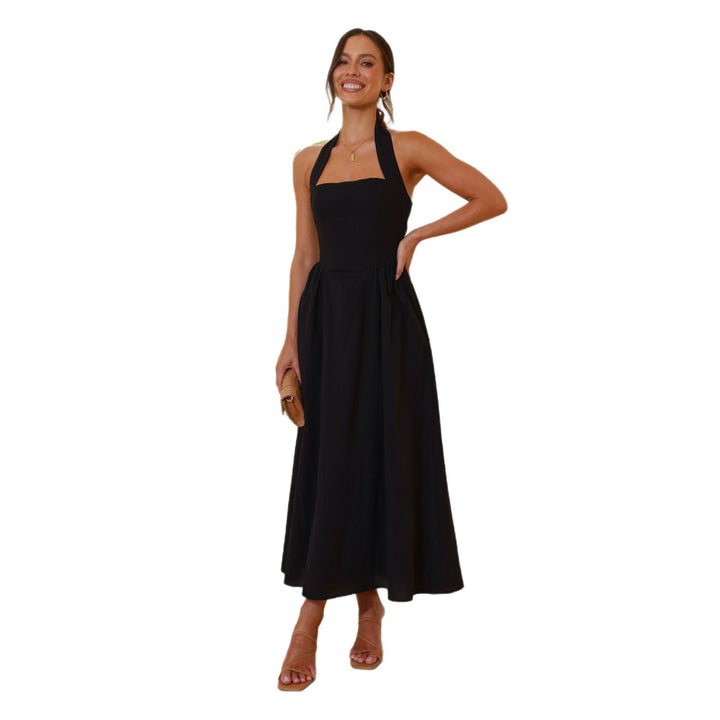 Dame maxikjole med off-shoulder silhuet og elegant taljering Skovae
