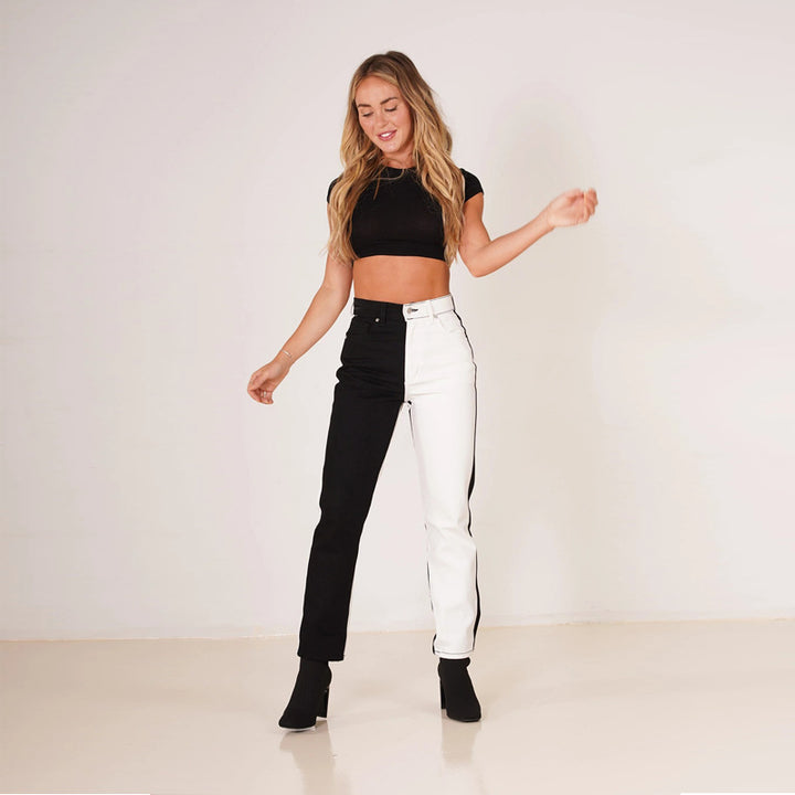 Dame højt skårne jeans med moderne patchwork-design og tætsiddende pasform Stilla