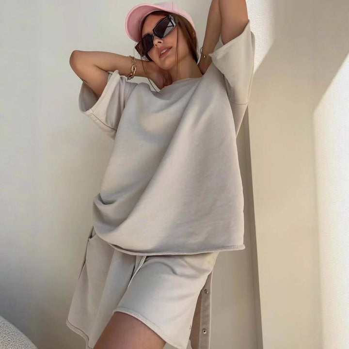 Kvinders afslappede top og shorts sæt med moderne snit og praktiske lommer