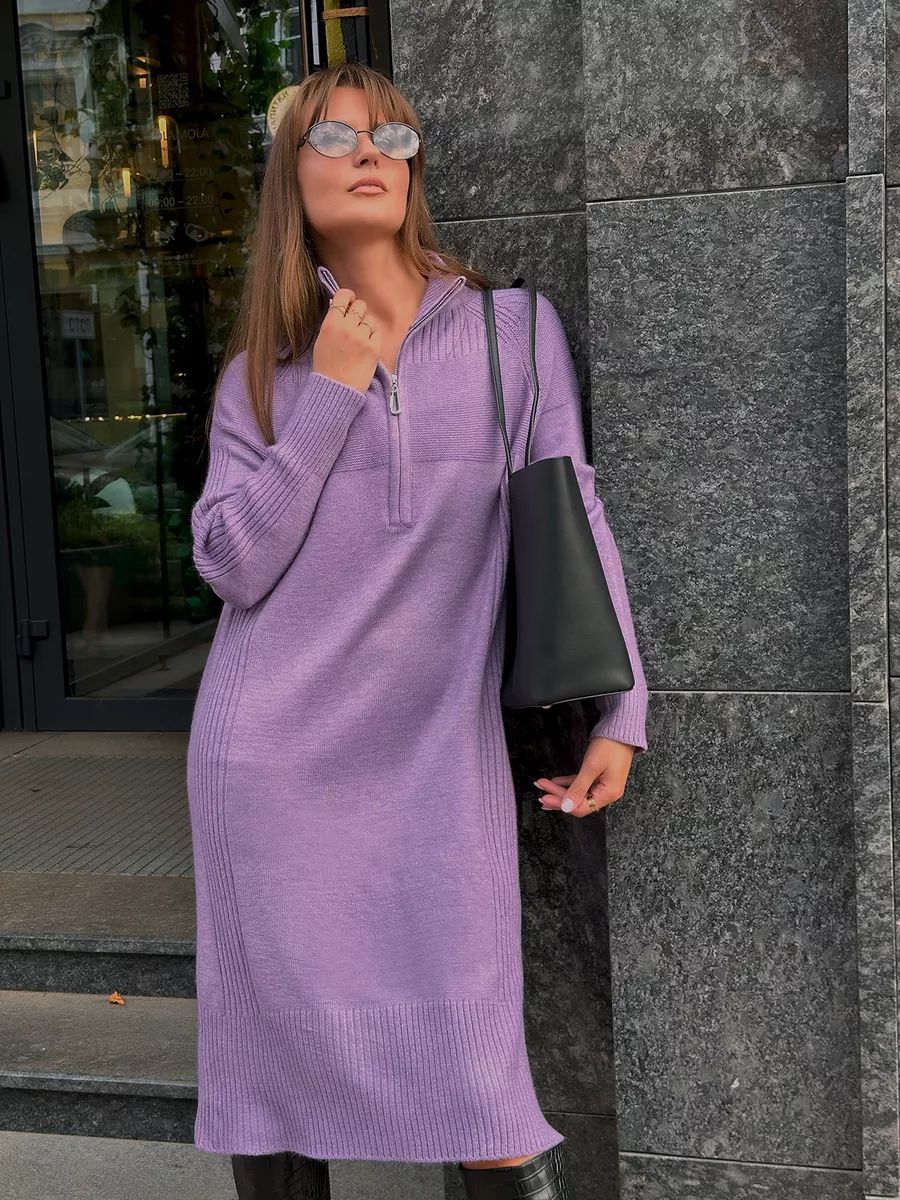 Dame strikkjole med kort lynlås og afslappet raglan-snit Stilla