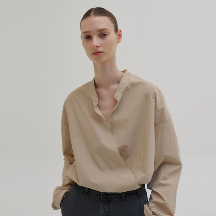 Kvindernes asymmetrisk skjorte bluse med minimalistisk design Stilla
