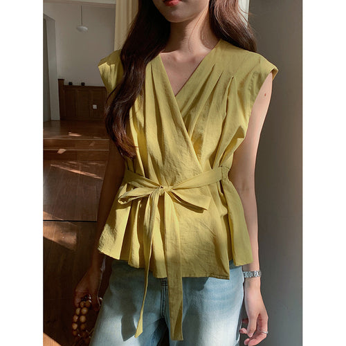 Dame wrap-bluse med talje-knude-detail og afslappet snit Stilla