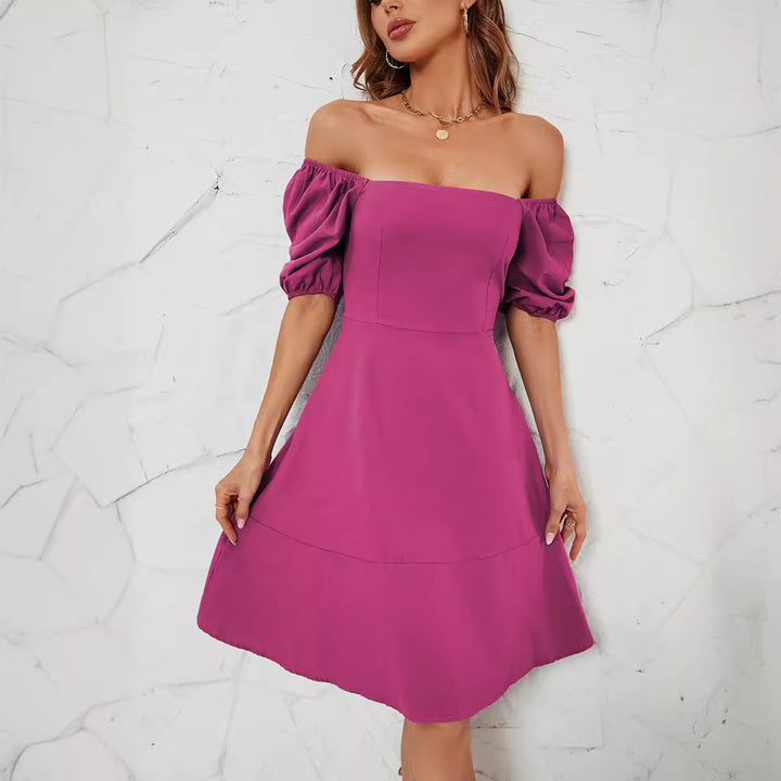 Dame Off-Shoulder Kjole med voluminøse ærmer og svajende nederdel Stilla