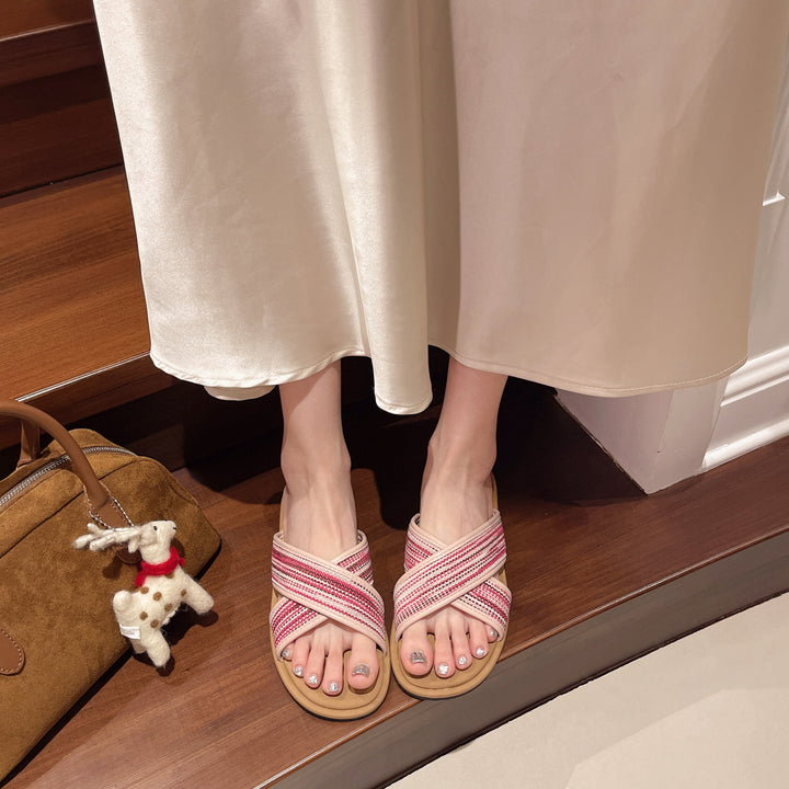 Femme Stilfulde Slip-On Remsandaler med Komfortabelt Remdesign Stilla