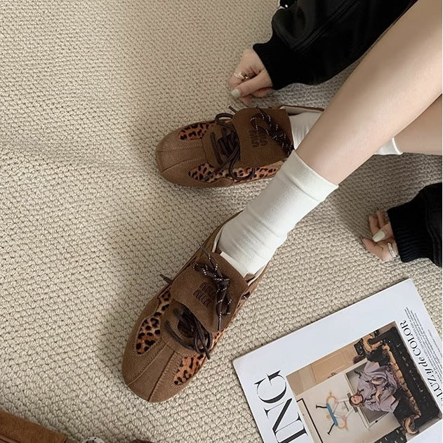 Femme Chic Suede Sneakers med Leopardmønster Stilla