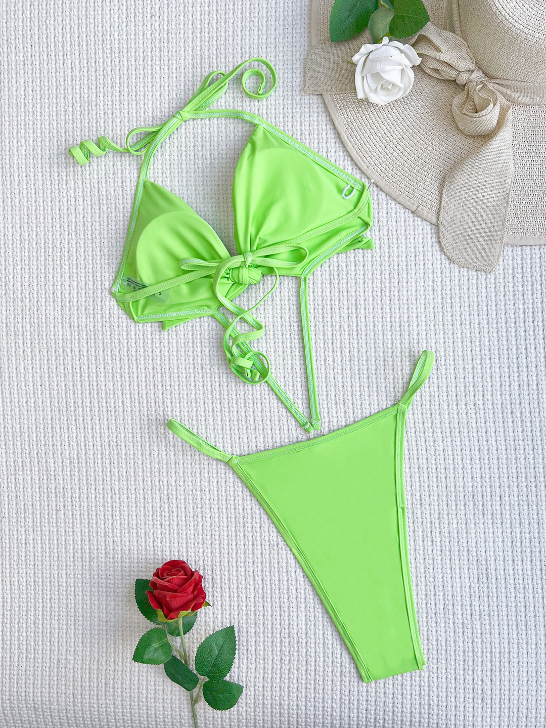Dame Monokini med raffinerede cut-outs og justerbare stropper Skovae