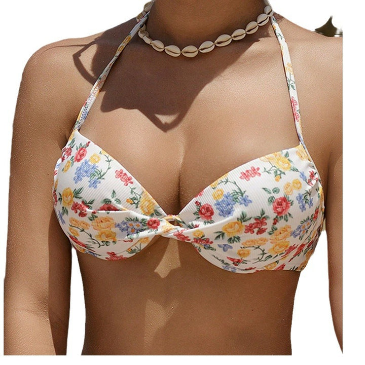 Dame Triangel-Bikini med blomsterindviklet design og elastiske stropper Stilla