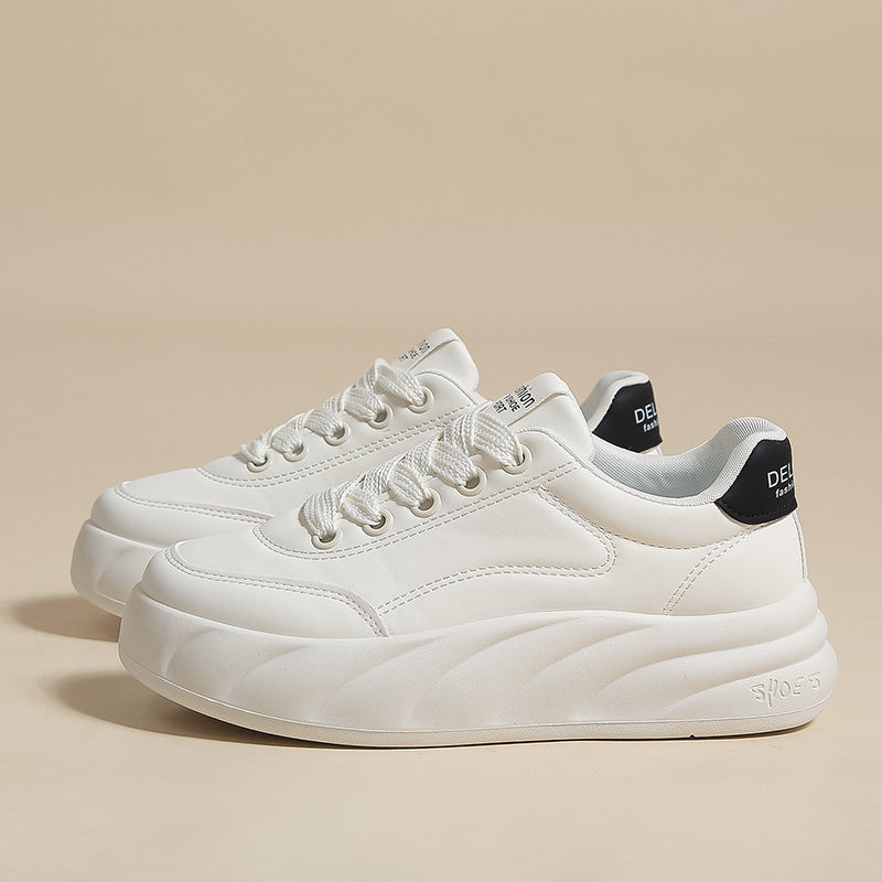 Dame platform-sneakers med innovativ dæmpningsteknologi og modebevidst design Stilla