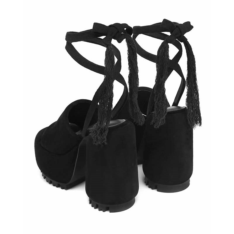 Femme Chunky platform hæle med dekorativ ankelrem Stilla