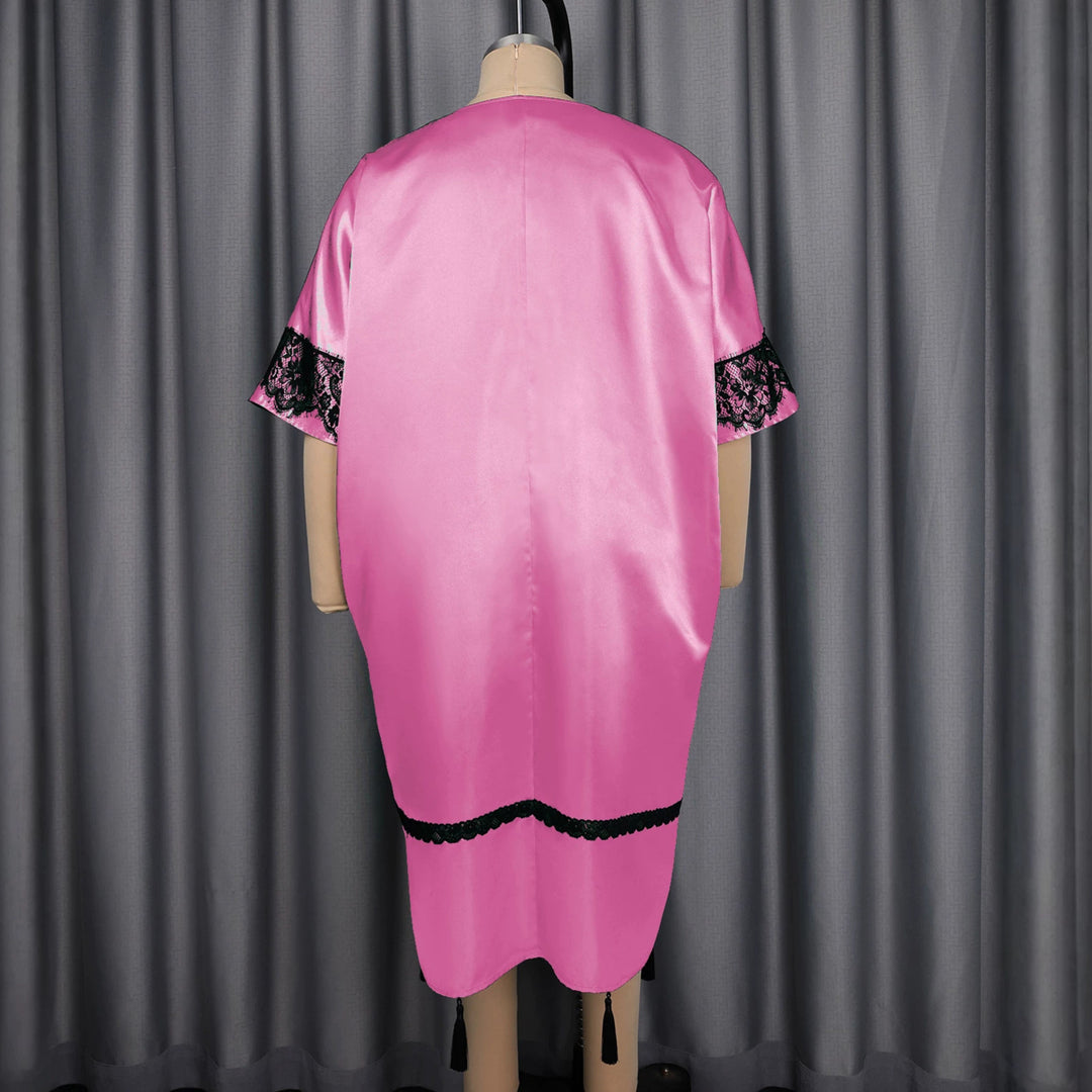 Dame Elegant Satin-Kaftanrobe med Blondeakcenter Skovae