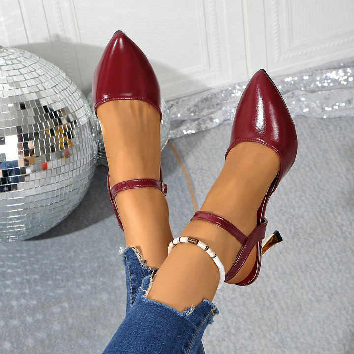 Dame Slingback Pumps med elegant spids form og smuk spændeindretning Stilla