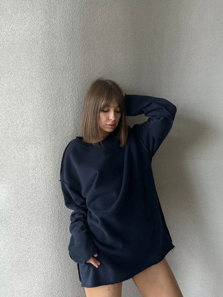 Kvinders afslappede oversized pullover med trendy detaljer og frynset kant Skovae