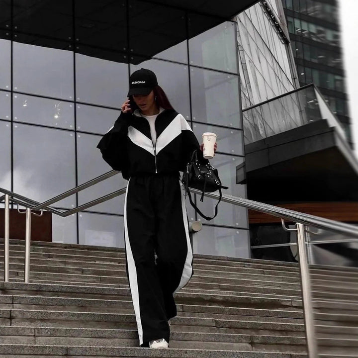 Kvinders sporty sweat sæt med høj krave og løs pasform