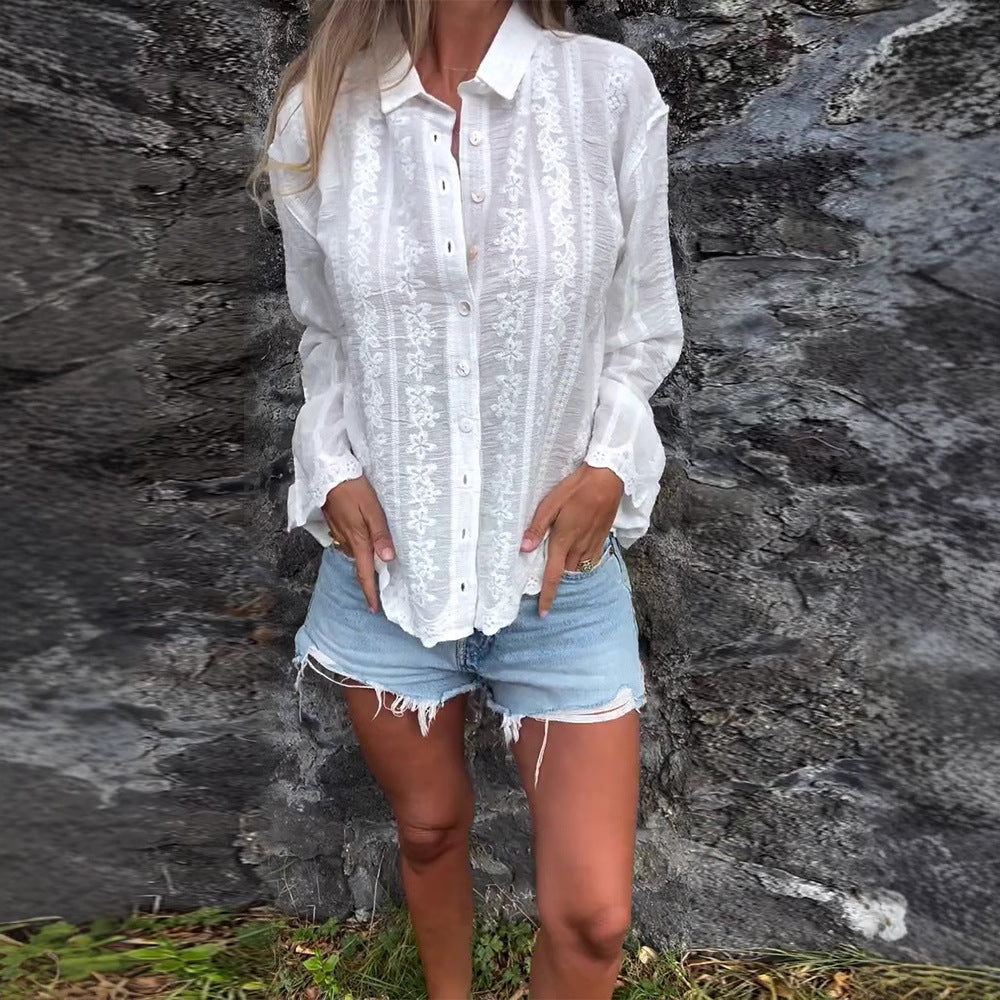 Kvindernes bluse med blomsterbroderi og tekstureret stof Stilla