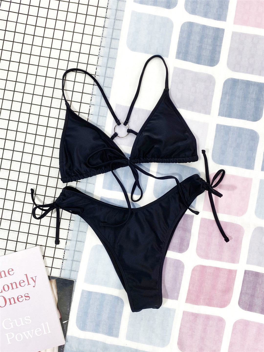 Dame Triangel-Bikini med variable snøreoptioner og høje benudskæringer Stilla