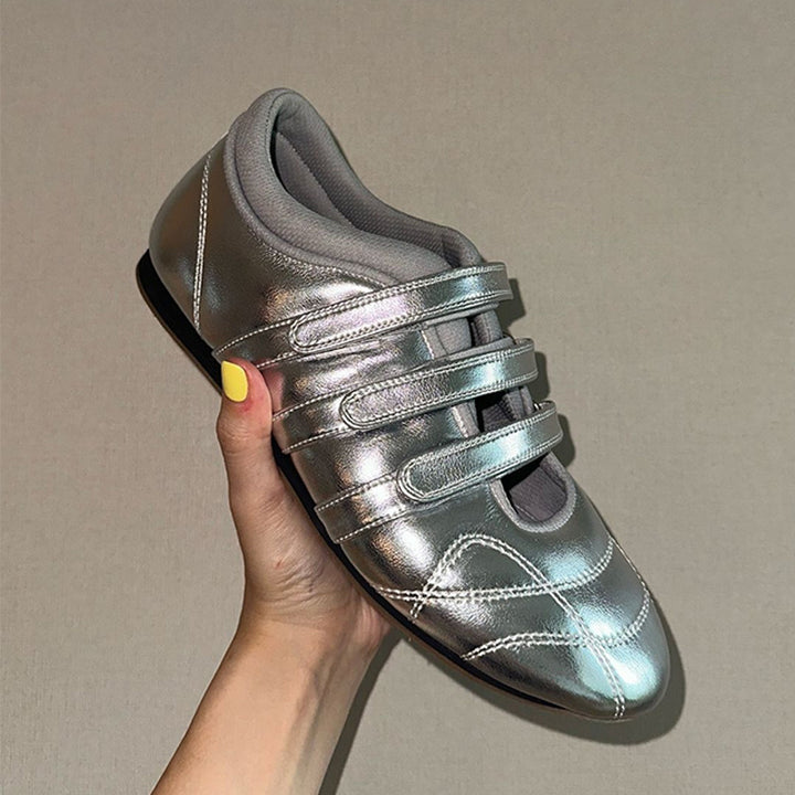 Herre præstations sneakers med justerbart remsystem Stilla