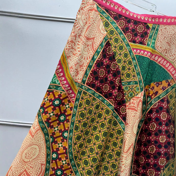 Dame Maxiskørt med kunstnerisk patchwork-design og elastisk talje Stilla