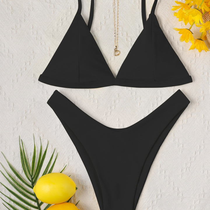 Dame triangel-bikini med højt skåret design og fine ribstrukturer Skovae