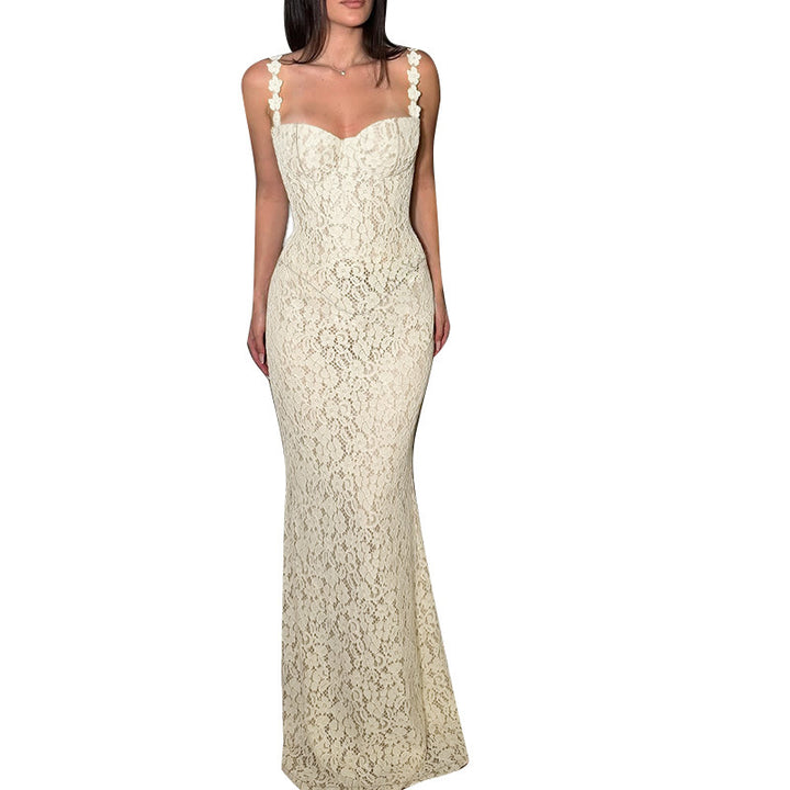 Dame Elegant lace spaghetti strap dress med feminin silhuet Skovae
